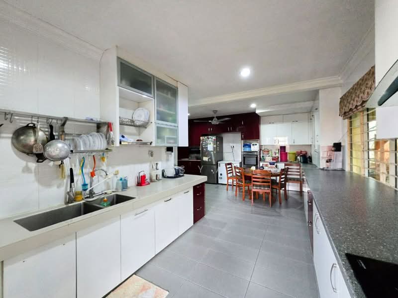 Bungalow for Sale in Kampung Sungai Pelong (Sungai Buloh) - Zul Syafiq - Kitchen - PropertyGuru.com.my