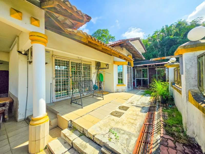 Bungalow for Sale in Kampung Sungai Pelong (Sungai Buloh) - Zul Syafiq - Exterior - PropertyGuru.com.my