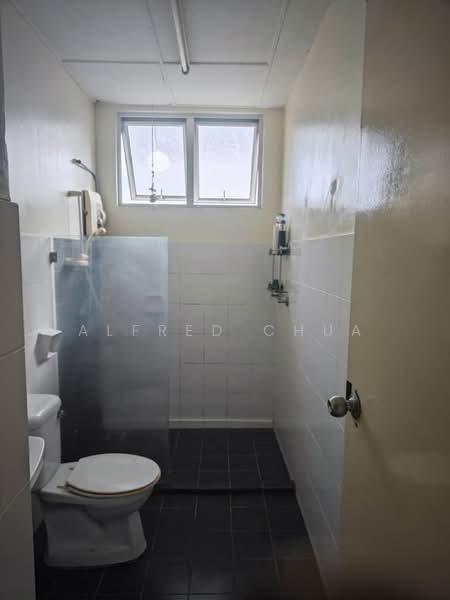 Apartment for Sale at MJC Upper Sanctuary - Alfred Chua - Bathroom - PropertyGuru.com.my
