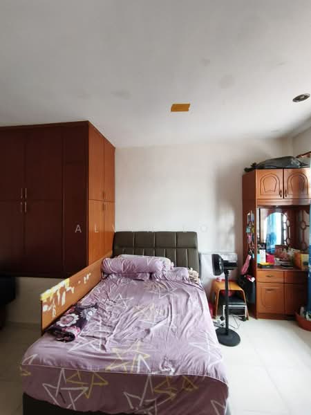 2-storey Terraced House for Sale in Bandar Putra Permai (Seri Kembangan) - Alvin Loh - Bedroom - PropertyGuru.com.my