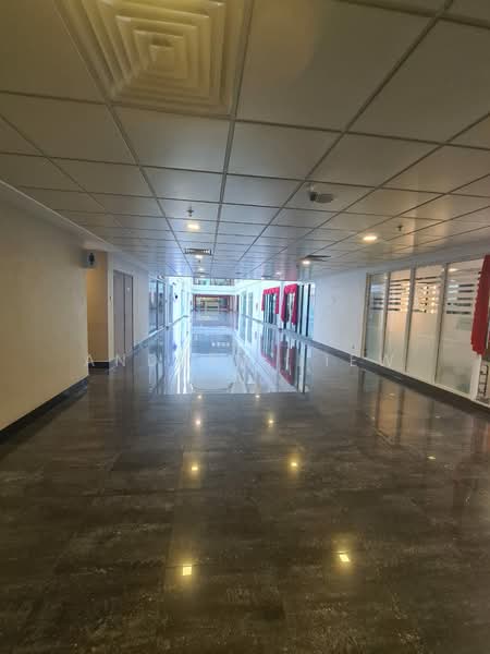 Shop / Office for Sale in Bukit Combe (Jelutong) - Andrew Liew - Corridor - PropertyGuru.com.my
