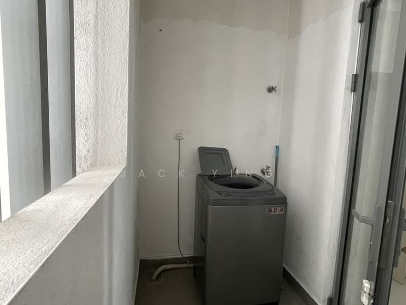 Kondominium untuk Disewa di Vivo Residential Suites - JACK YING - Balcony - PropertyGuru.com.my