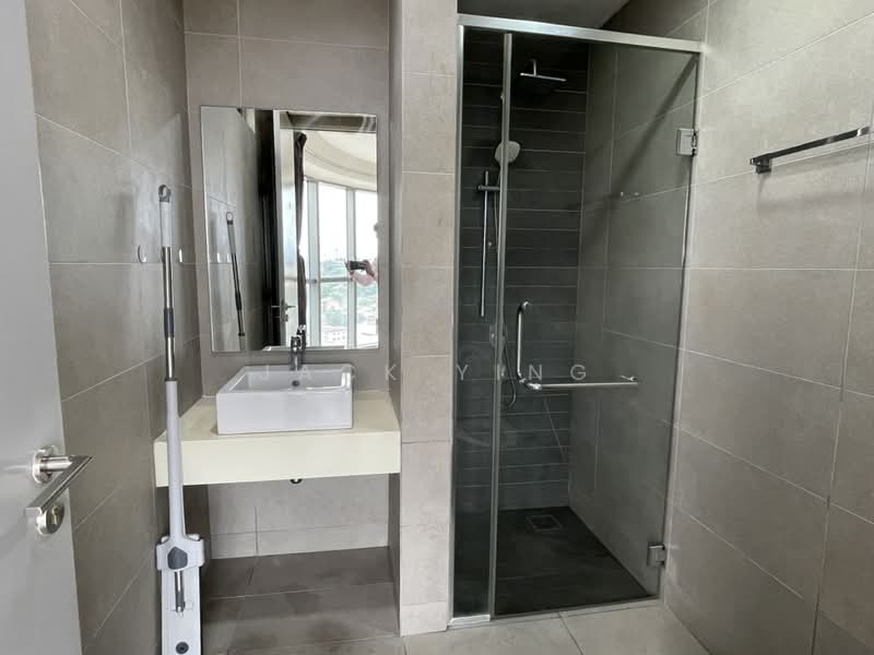 Kondominium untuk Disewa di Vivo Residential Suites - JACK YING - Bathroom - PropertyGuru.com.my