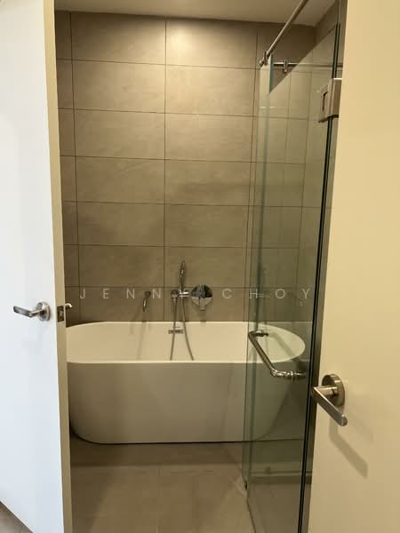 Servis Apartment untuk Disewa di Dorsett Waterfront Subang - Jenny Choy - Bathroom - PropertyGuru.com.my