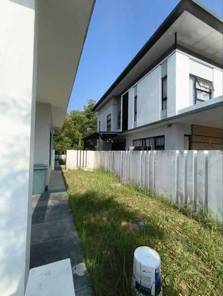 Semi-Detached House for Rent in Telok Panglima Garang (Selangor) - Simon Khoo - Exterior - PropertyGuru.com.my