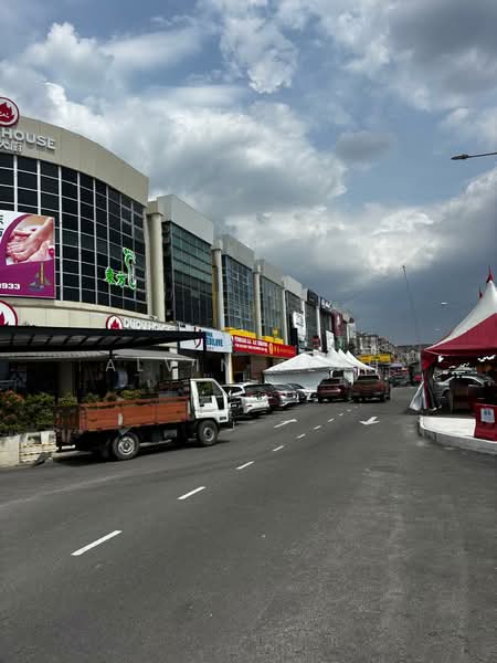 Shop for Rent in Bandar Bukit Tinggi (Klang) - Alvin Seah - Exterior - PropertyGuru.com.my