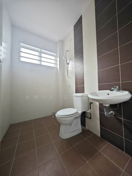 2-storey Terraced House for Sale in Taman Rasi Jaya (Menglembu) - Amie Chong - Bathroom - PropertyGuru.com.my