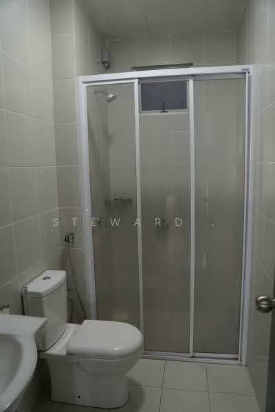 Service Residence for Rent at Meridin Bayvue @ Sierra Perdana - Steward . - Bathroom - PropertyGuru.com.my