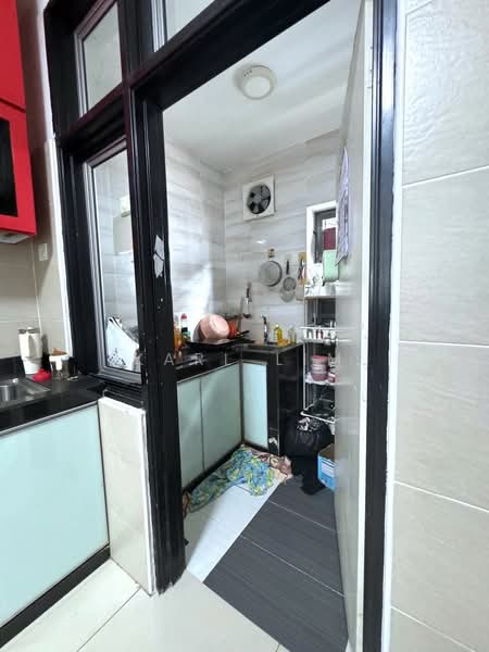 2-storey Terraced House for Sale in Taman Dato' Chellam (Ulu Tiram) - Karl Lim - Kitchen - PropertyGuru.com.my