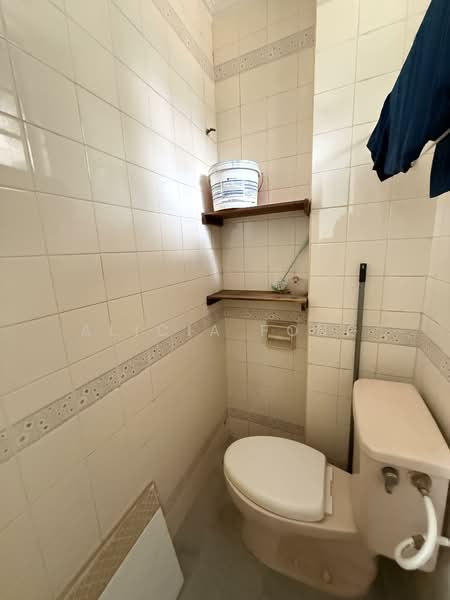 Condominium for Rent at Stulang View - Alicia Fong - Bathroom - PropertyGuru.com.my