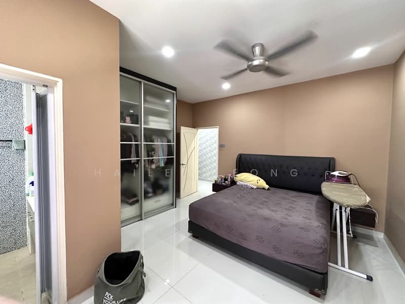 Condominium for Sale at Laman Tasik - Hailey Leong - Bedroom - PropertyGuru.com.my