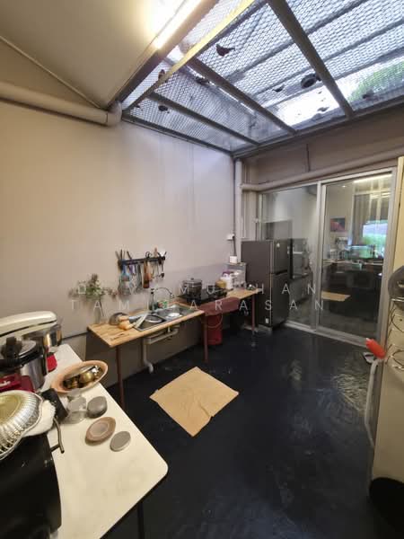 Section 14 PJ Single Storey Terrace For Sale untuk Untuk Dijual - RM 588,000, Mac 2026 - Kitchen - PropertyGuru.com.my