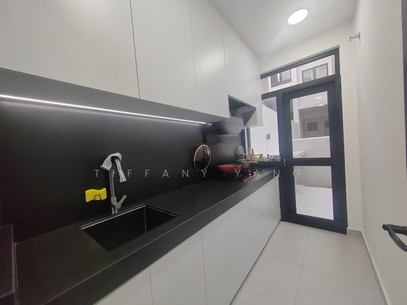 Mallow Lakepark Homes untuk Untuk Dijual - RM 1,500,000, Mac 2026 - Kitchen - PropertyGuru.com.my