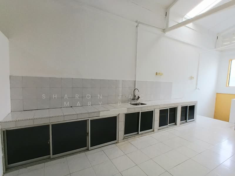 Taman Cheong Loong untuk Untuk Dijual - RM 300,000, Mac 2026 - Kitchen - PropertyGuru.com.my