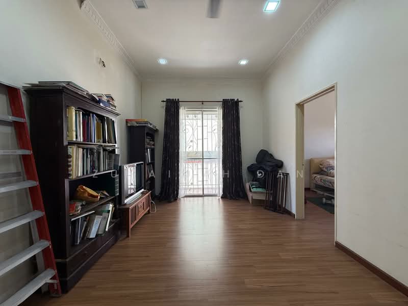 Semi-Detached House for Sale in Saujana Impian (Kajang) - Zuraidah Dan - Family Area - PropertyGuru.com.my