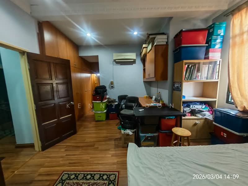 2.5-storey Terraced House for Rent in Tropicana Indah (Kota Damansara) - Kenny Voon - Bedroom - PropertyGuru.com.my