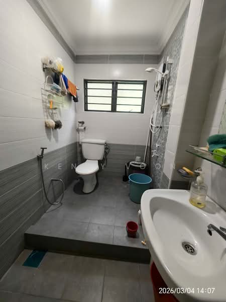 2.5-storey Terraced House for Rent in Tropicana Indah (Kota Damansara) - Kenny Voon - Bathroom - PropertyGuru.com.my