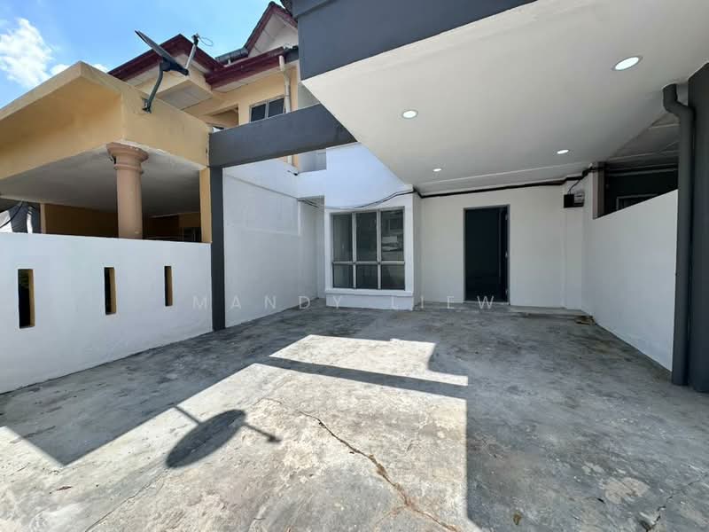 Desa 13 Bandar Country Homes , Rawang untuk Untuk Dijual - RM 500,000, Mac 2026 - Exterior - PropertyGuru.com.my