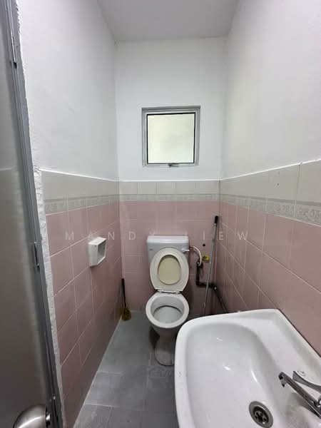 Desa 13 Bandar Country Homes , Rawang untuk Untuk Dijual - RM 500,000, Mac 2026 - Bathroom - PropertyGuru.com.my