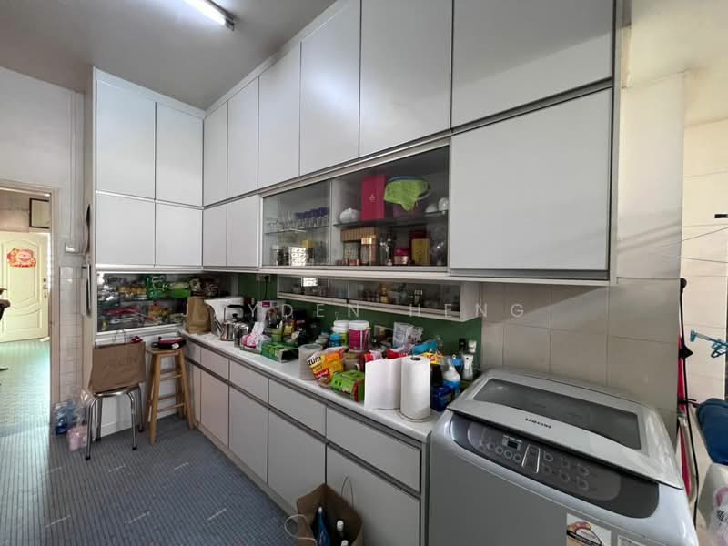 Seksyen 12 untuk Untuk Dijual - RM 1,900,000, Mac 2026 - Kitchen - PropertyGuru.com.my