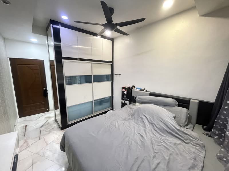 Bandar Baru Permas Jaya untuk Untuk Dijual - RM 650,000, Mac 2026 - Bedroom - PropertyGuru.com.my