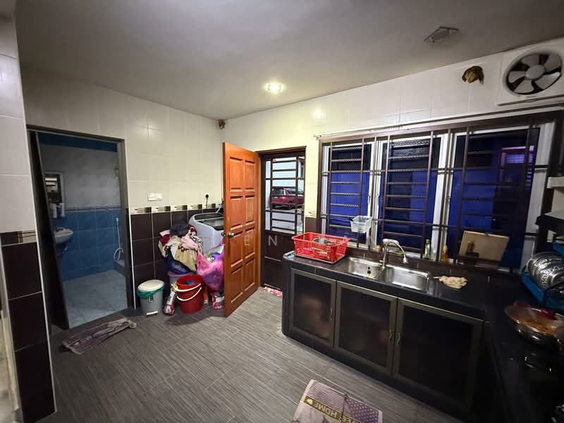2-storey Terraced House for Sale in Bandar Seri Alam (Masai) - Helen Tan - Kitchen - PropertyGuru.com.my