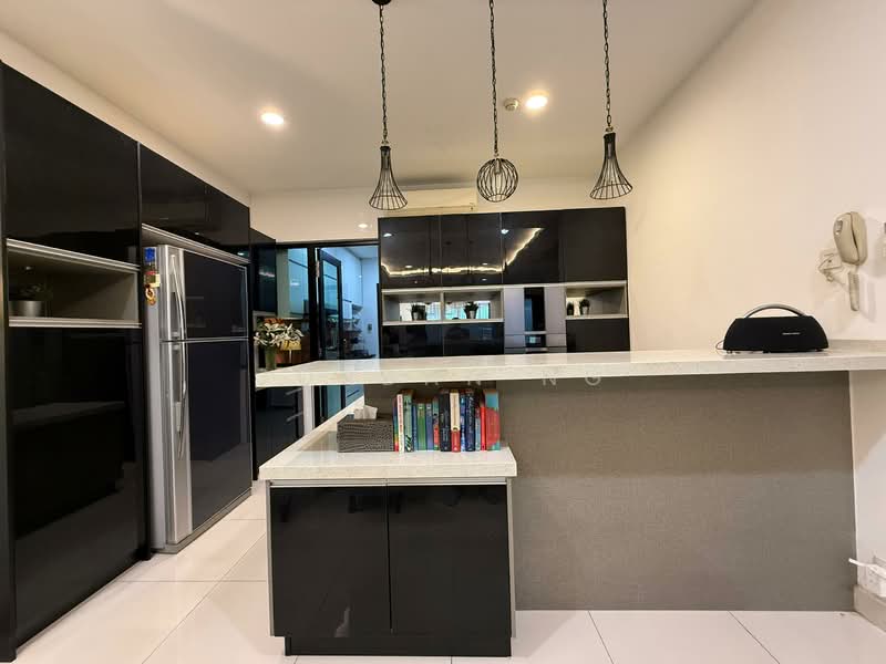 3-storey Terraced House for Sale in Duta Villa (Setia Alam) - Jordan Ng - Kitchen - PropertyGuru.com.my
