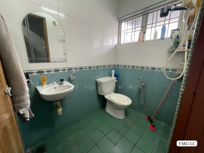 2-storey Terraced House for Sale in Klang (Selangor) - Louis Chan - Bathroom - PropertyGuru.com.my