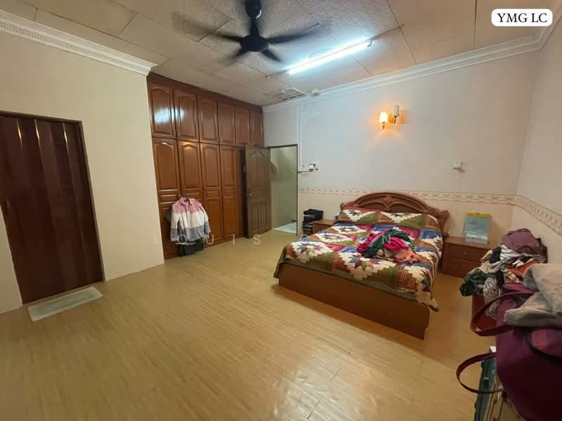 2-storey Terraced House for Sale in Klang (Selangor) - Louis Chan - Bedroom - PropertyGuru.com.my