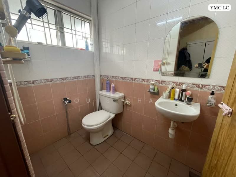 2-storey Terraced House for Sale in Klang (Selangor) - Louis Chan - Bathroom - PropertyGuru.com.my