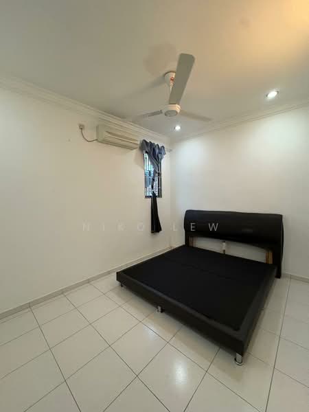 Taman Molek untuk Untuk Disewa - RM 2,600 /bulan, Mac 2026 - Bedroom - PropertyGuru.com.my
