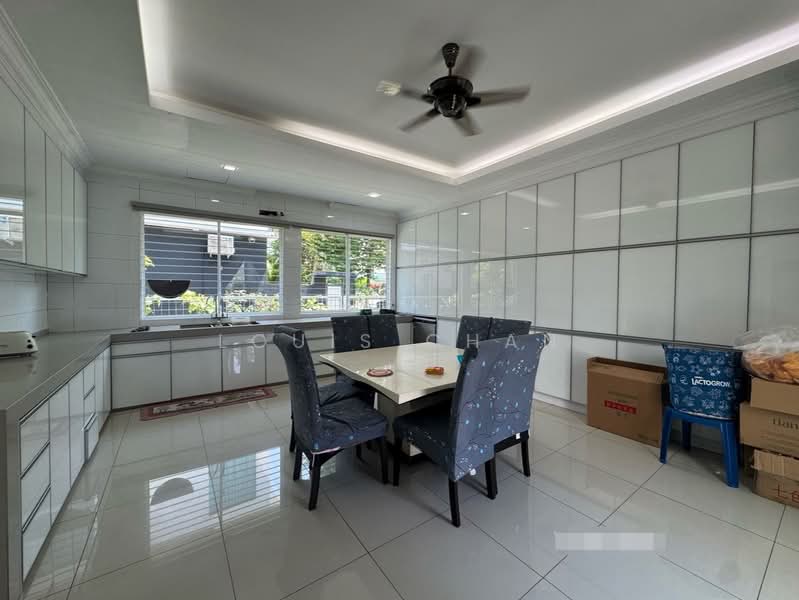 2-storey Terraced House for Sale in Ambang Botanic (Klang) - Louis Chan - Dining Hall - PropertyGuru.com.my
