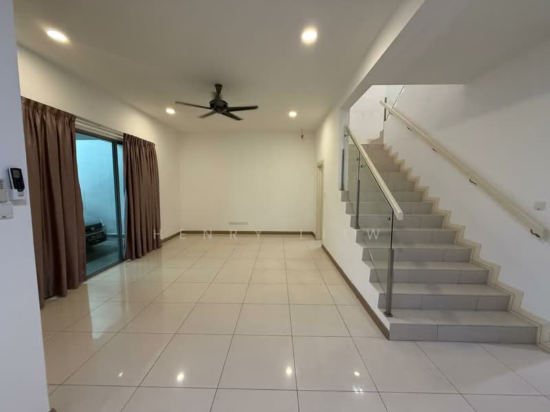2-storey Terraced House for Sale in Cyberjaya (Selangor) - Henry Liew - Living Room - PropertyGuru.com.my