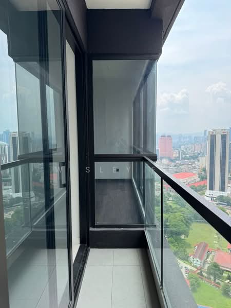 Servis Apartment untuk Dijual di Duta Park Residences - Wesley Fu - Balcony - PropertyGuru.com.my