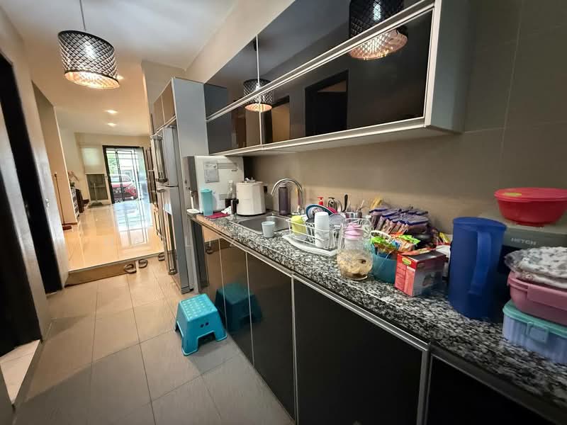 Semi-Detached House for Sale in Seksyen 1 Bandar Baru Bangi (Bandar Baru Bangi) - Hasliza Hassan - Kitchen - PropertyGuru.com.my