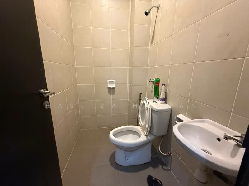 Semi-Detached House for Sale in Seksyen 1 Bandar Baru Bangi (Bandar Baru Bangi) - Hasliza Hassan - Bathroom - PropertyGuru.com.my
