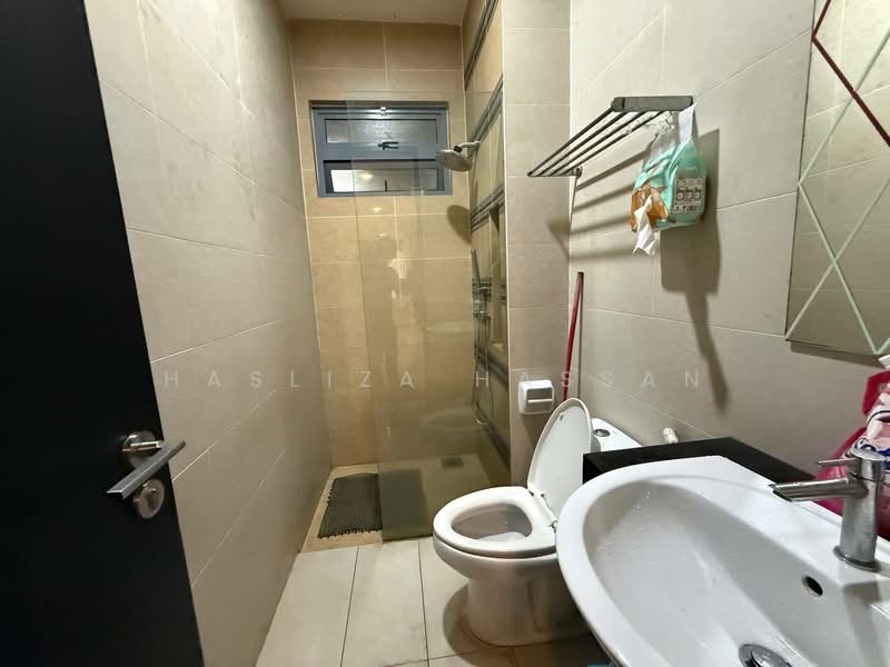 Semi-Detached House for Sale in Seksyen 1 Bandar Baru Bangi (Bandar Baru Bangi) - Hasliza Hassan - Bathroom - PropertyGuru.com.my
