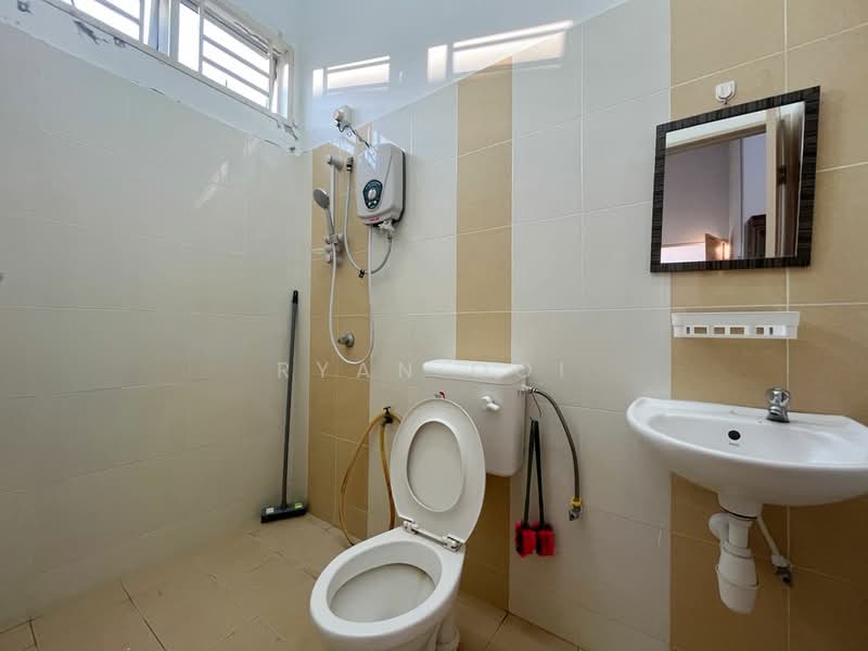 2-storey Terraced House for Sale in Taman Amira (Alor Setar) - Ryan Ooi - Bathroom - PropertyGuru.com.my