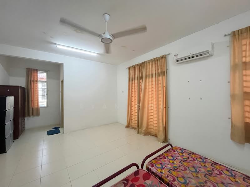 2-storey Terraced House for Sale in Taman Amira (Alor Setar) - Ryan Ooi - Bedroom - PropertyGuru.com.my