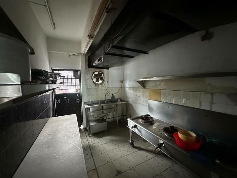 Shop for Rent in Ampang (Selangor) - Amirul Ashraff - Kitchen - PropertyGuru.com.my