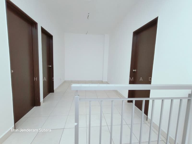 Terraced House for Sale in Sepang (Selangor) - Haslinda Ahmad Razali - Corridor - PropertyGuru.com.my