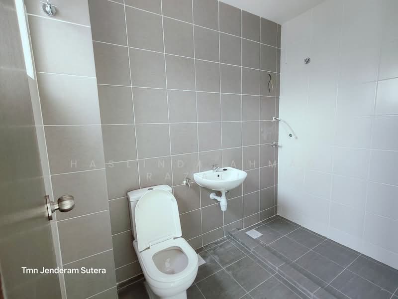 Terraced House for Sale in Sepang (Selangor) - Haslinda Ahmad Razali - Bathroom - PropertyGuru.com.my