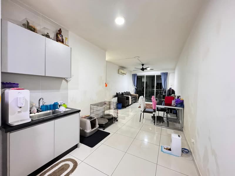 Service Residence for Sale at KSL Residence @ Daya - Vince Soo - Living Room - PropertyGuru.com.my
