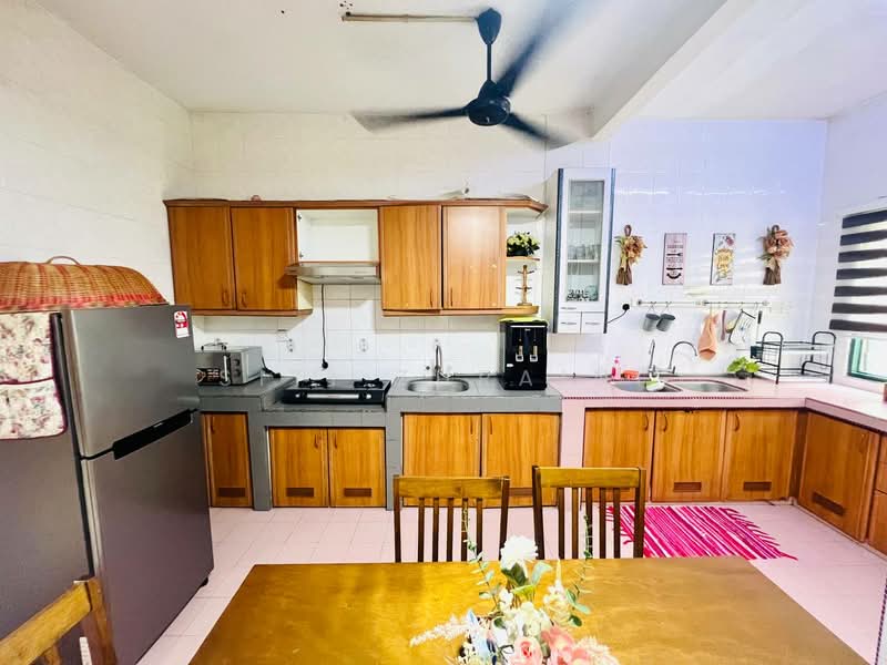 Maple (Phase 8B), Taman Puchong Utama untuk Untuk Dijual - RM 580,000, Apr 2026 - Kitchen - PropertyGuru.com.my