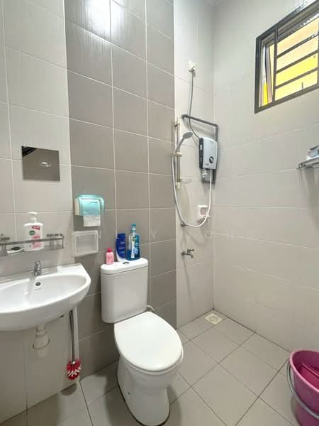 2-storey Terraced House for Sale in Nusa Sentral (Iskandar Puteri (Nusajaya)) - Janlly Jong - Bathroom - PropertyGuru.com.my