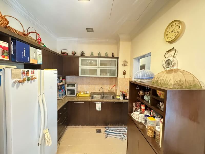 Semi-Detached House for Sale in Bukit Antarabangsa (Ulu Kelang) - Adi Mohamad - Kitchen - PropertyGuru.com.my
