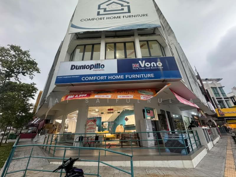 Shop for Rent in Bandar Seri Putra (Bangi) - Aizat Saifulrullah - Exterior - PropertyGuru.com.my