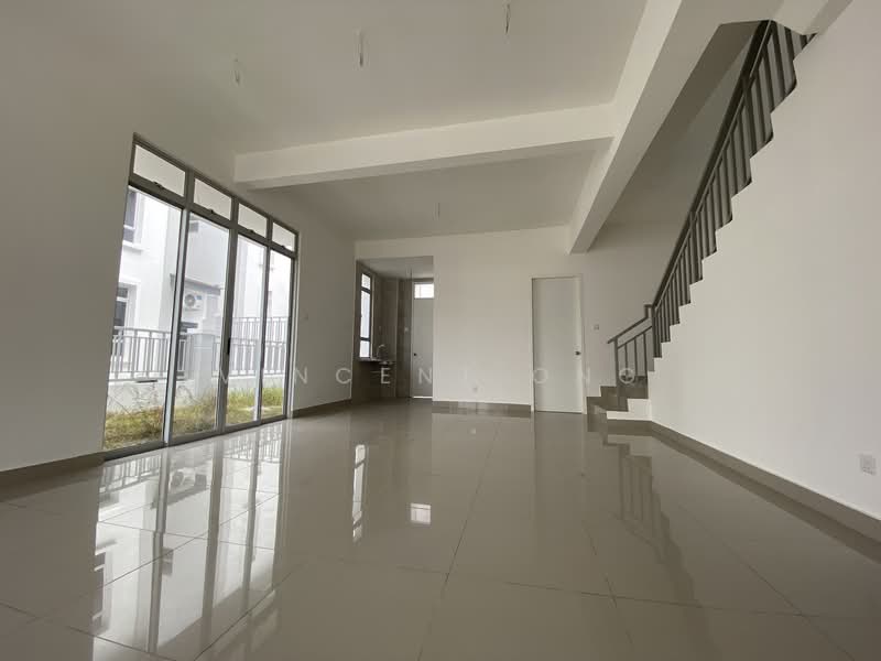 Cluster House for Sale in Johor Bahru (Johor) - Vincent Ong - Living Room - PropertyGuru.com.my