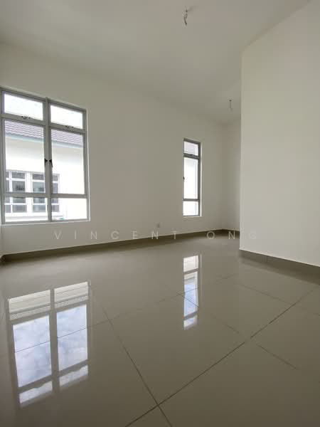 Cluster House for Sale in Johor Bahru (Johor) - Vincent Ong - Bedroom 2 - PropertyGuru.com.my
