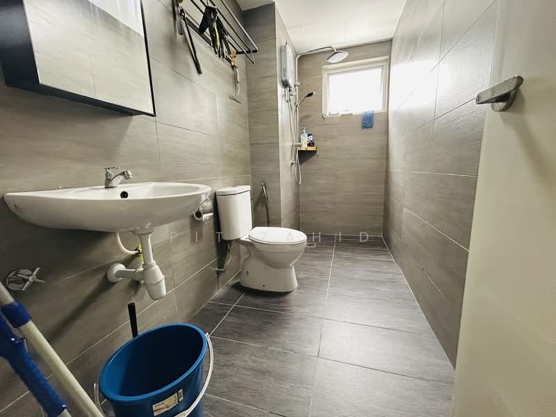 Apartment for Sale at Pangsapuri Miro - Pit Zahid - Bathroom - PropertyGuru.com.my